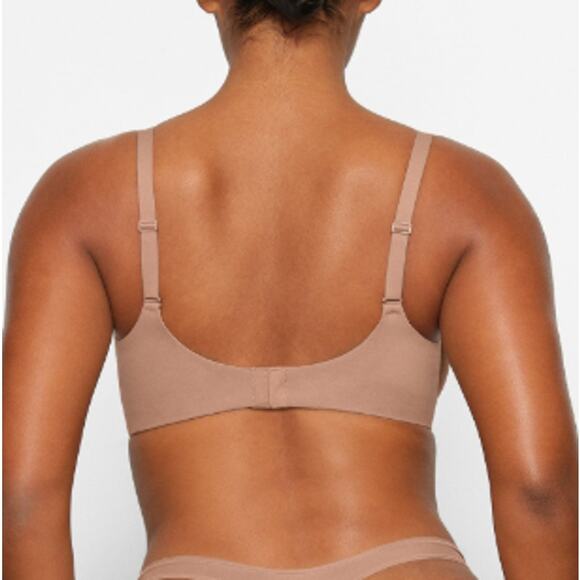 NEW SKIMS Sienna Fits Everybody Unlined Demi Bra Size 32C - Picture 3 of 7